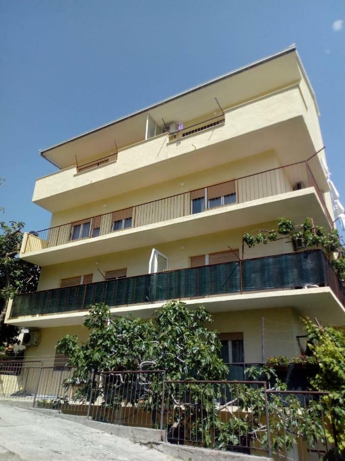 Appartamento Luka Spalato Esterno foto
